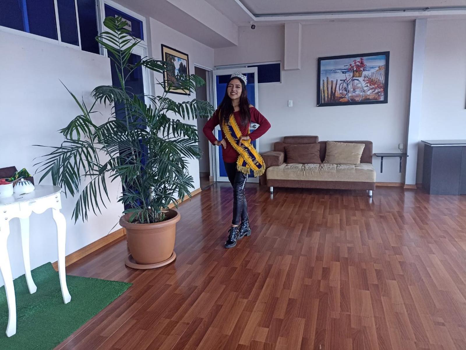 Hotel Versailles Ambato Εξωτερικό φωτογραφία