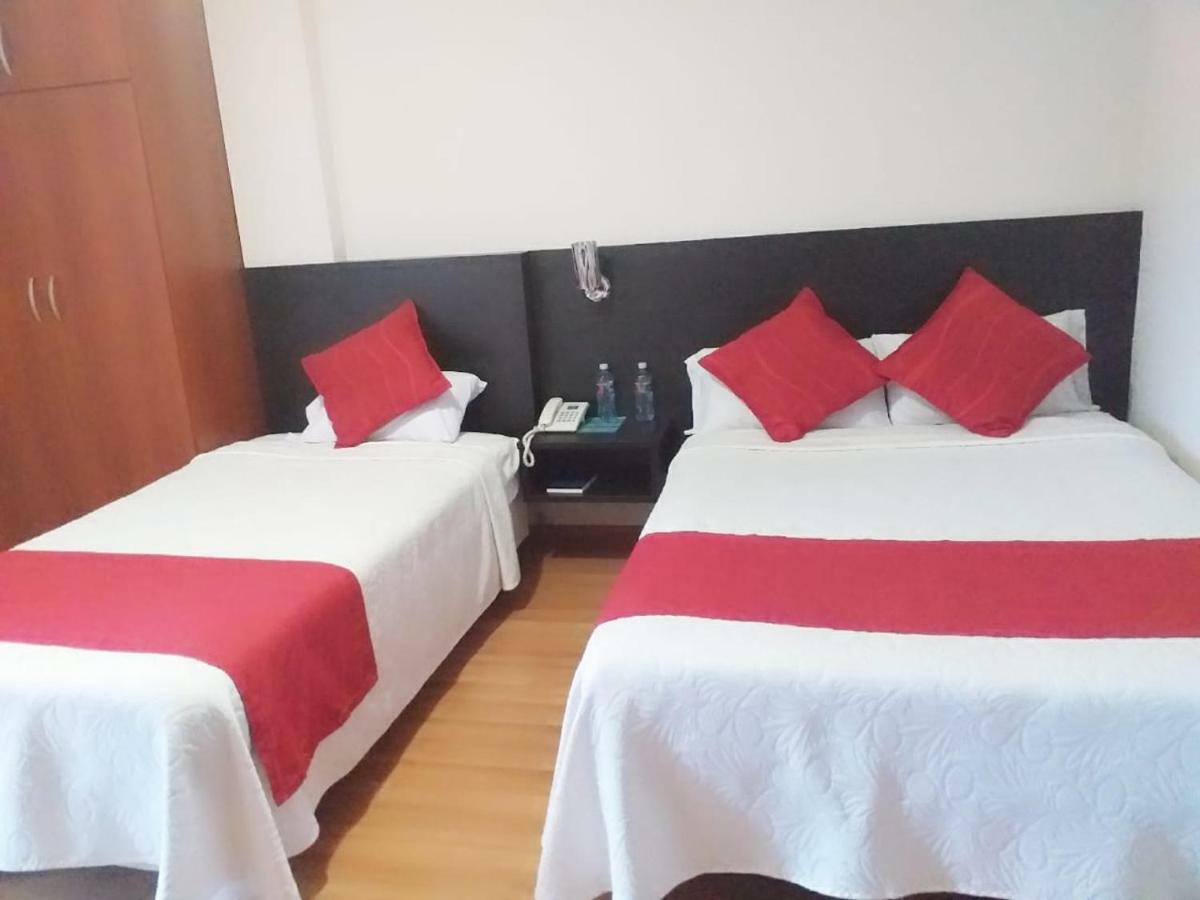 Hotel Versailles Ambato Εξωτερικό φωτογραφία